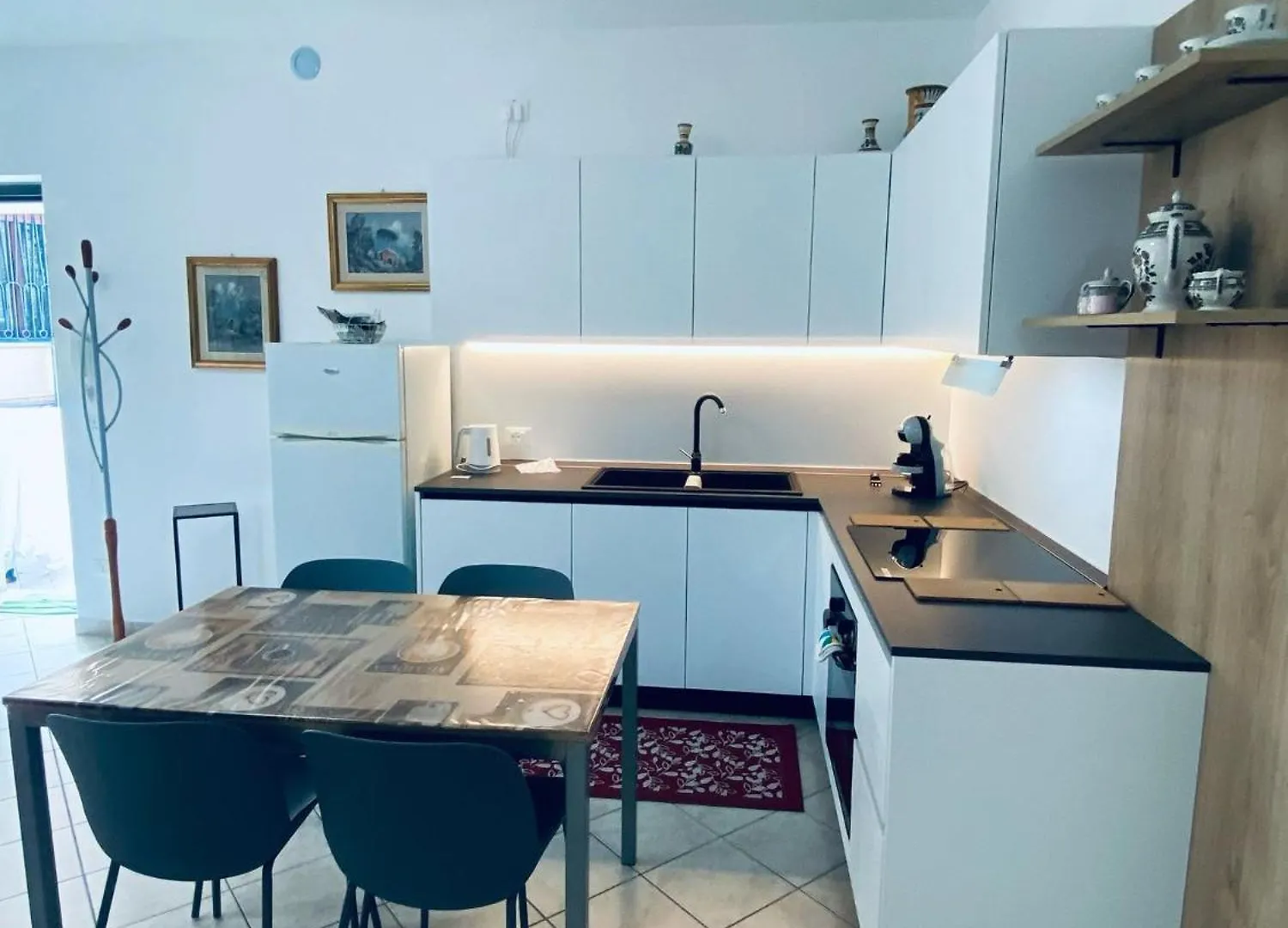 Alma Apartment シルミオーネ 0*,  イタリア