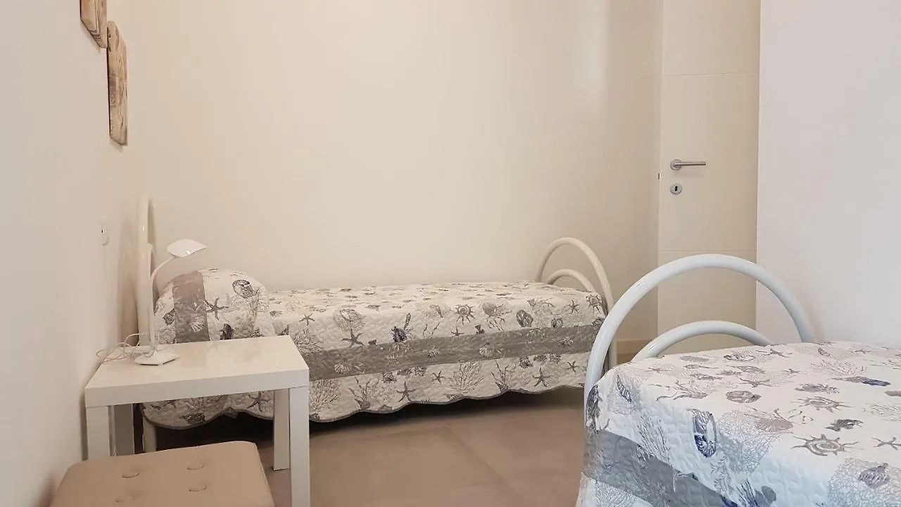 Alma Apartment シルミオーネ 0*,  イタリア